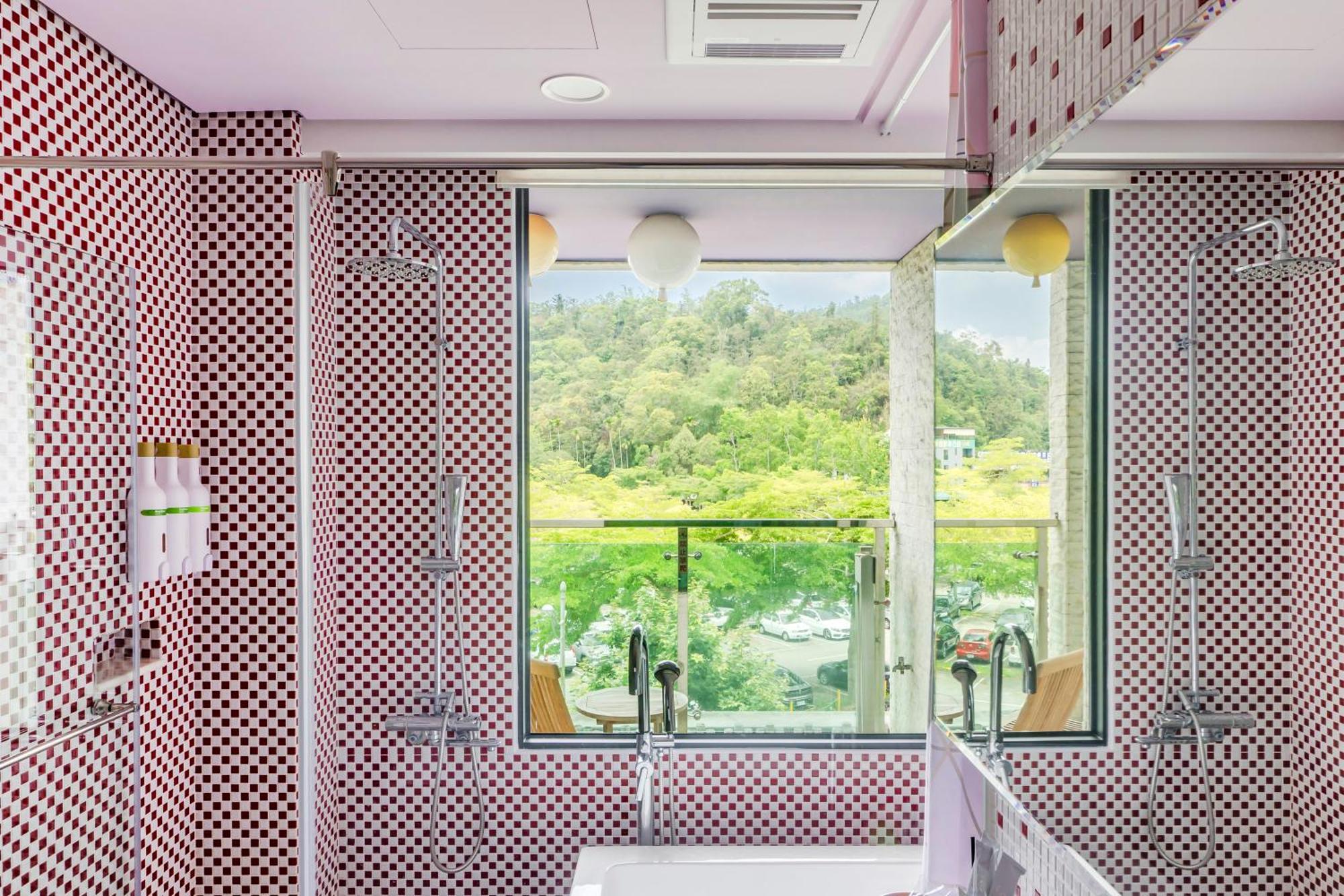 Han Yan Design Hotel Юйчи Экстерьер фото