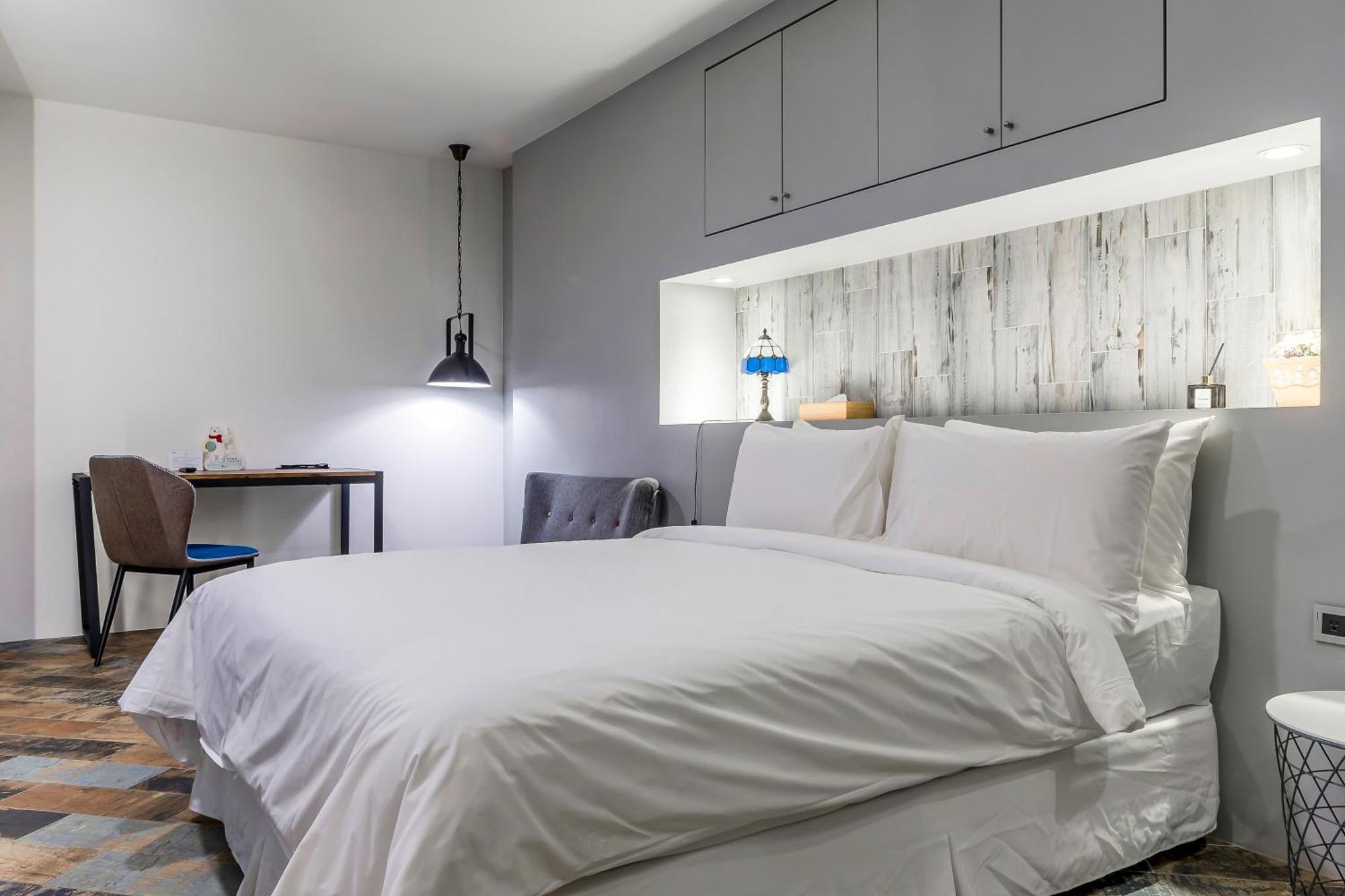 Han Yan Design Hotel Юйчи Экстерьер фото