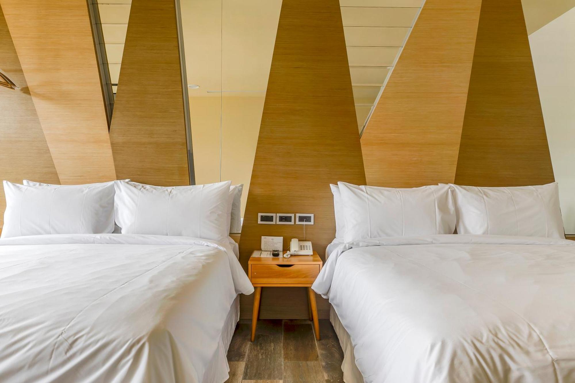 Han Yan Design Hotel Юйчи Экстерьер фото