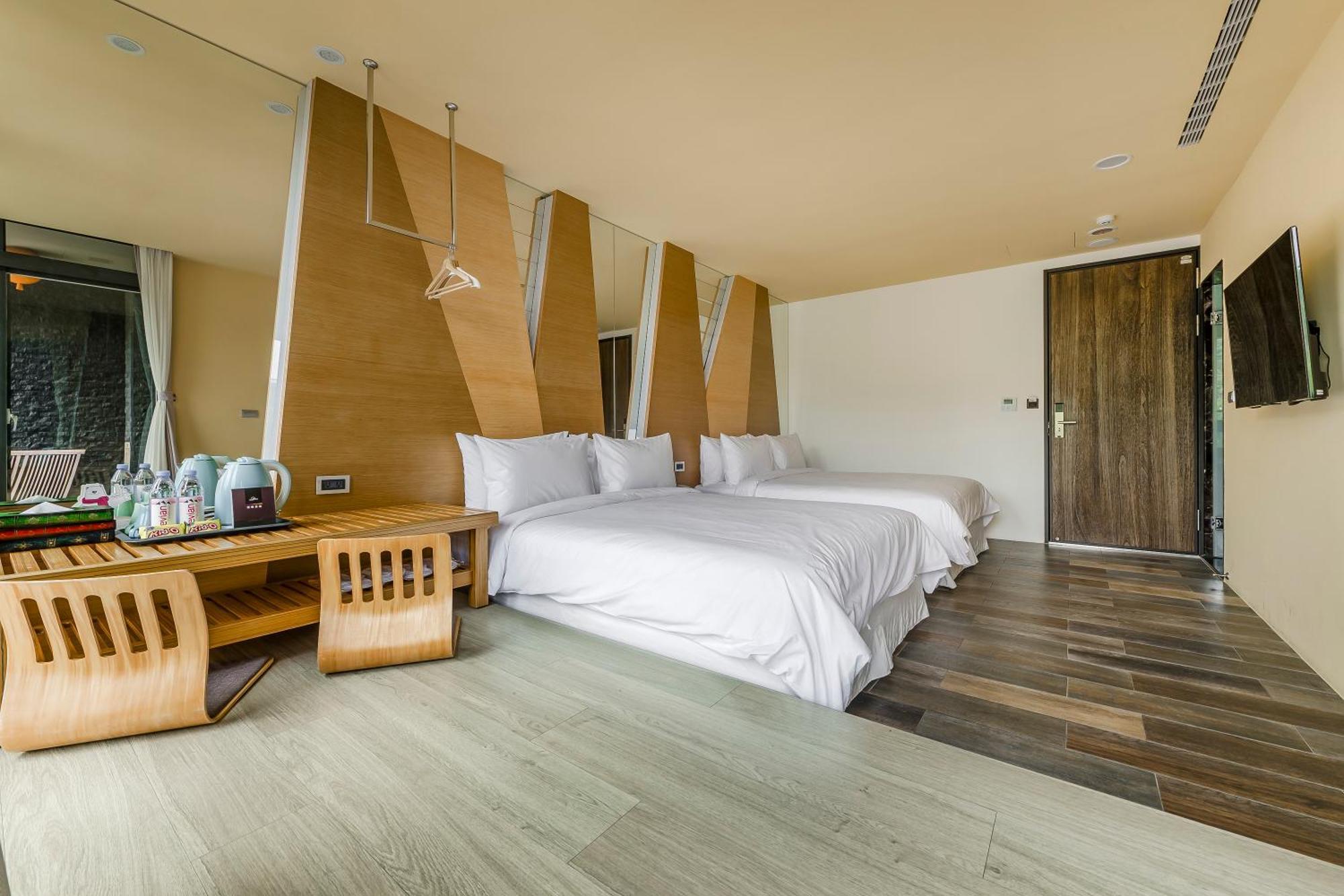 Han Yan Design Hotel Юйчи Экстерьер фото